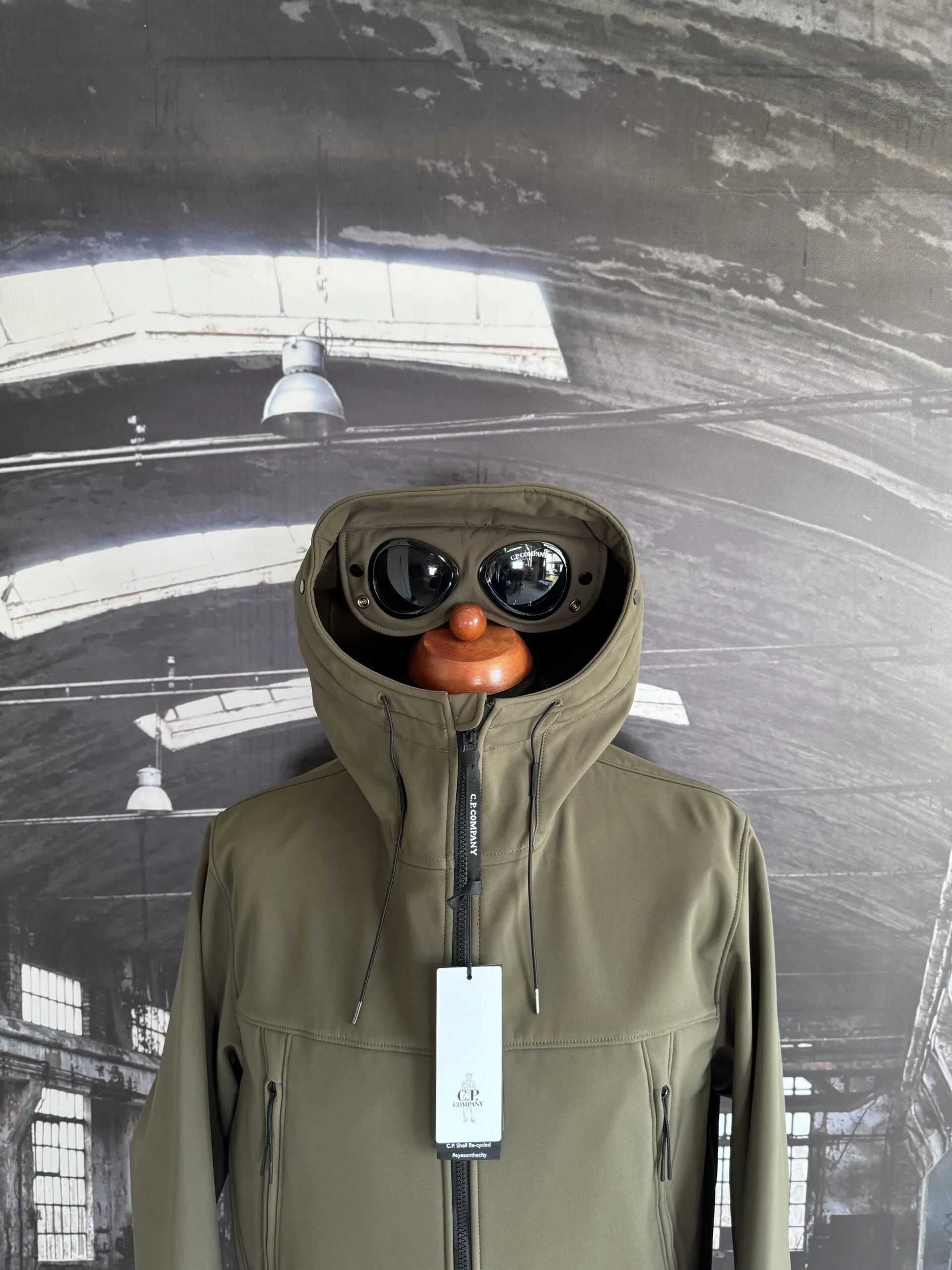 C.P. COMPANY SHELL R GOGGLE JACKET