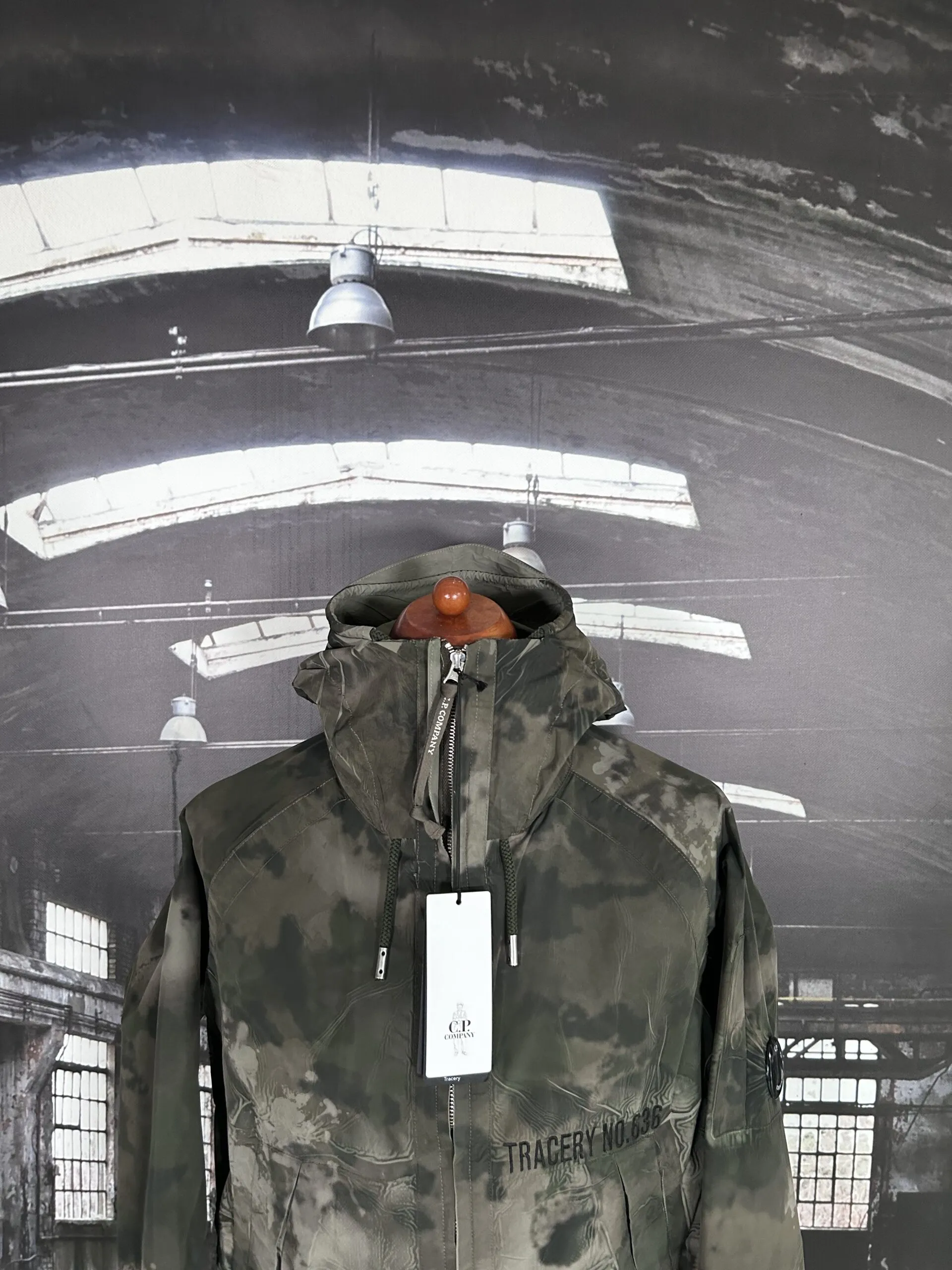 C.P. COMPANY TRACERY CAMO LENS JACKET