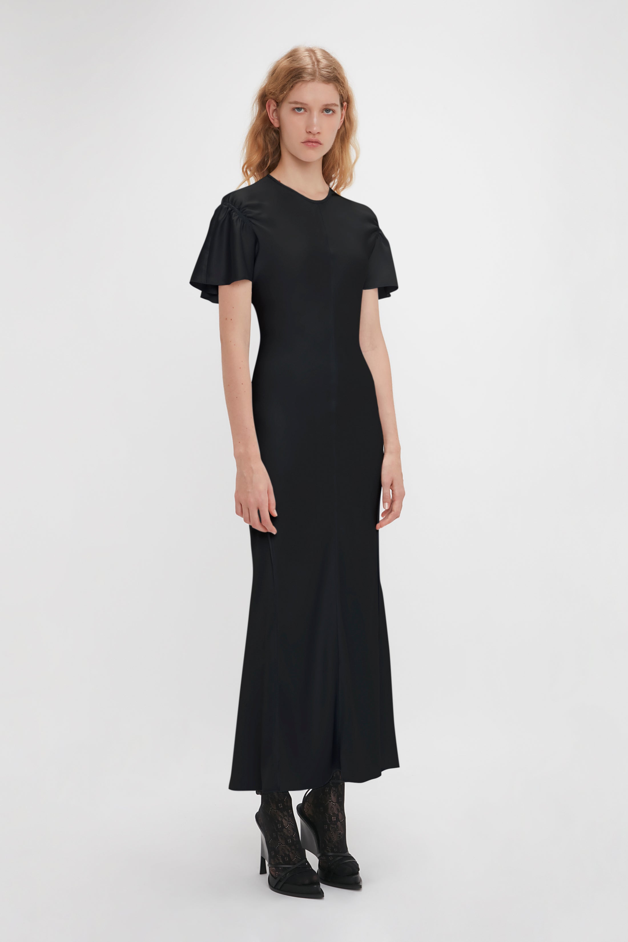 Gathered Sleeve Midi Dress In Black