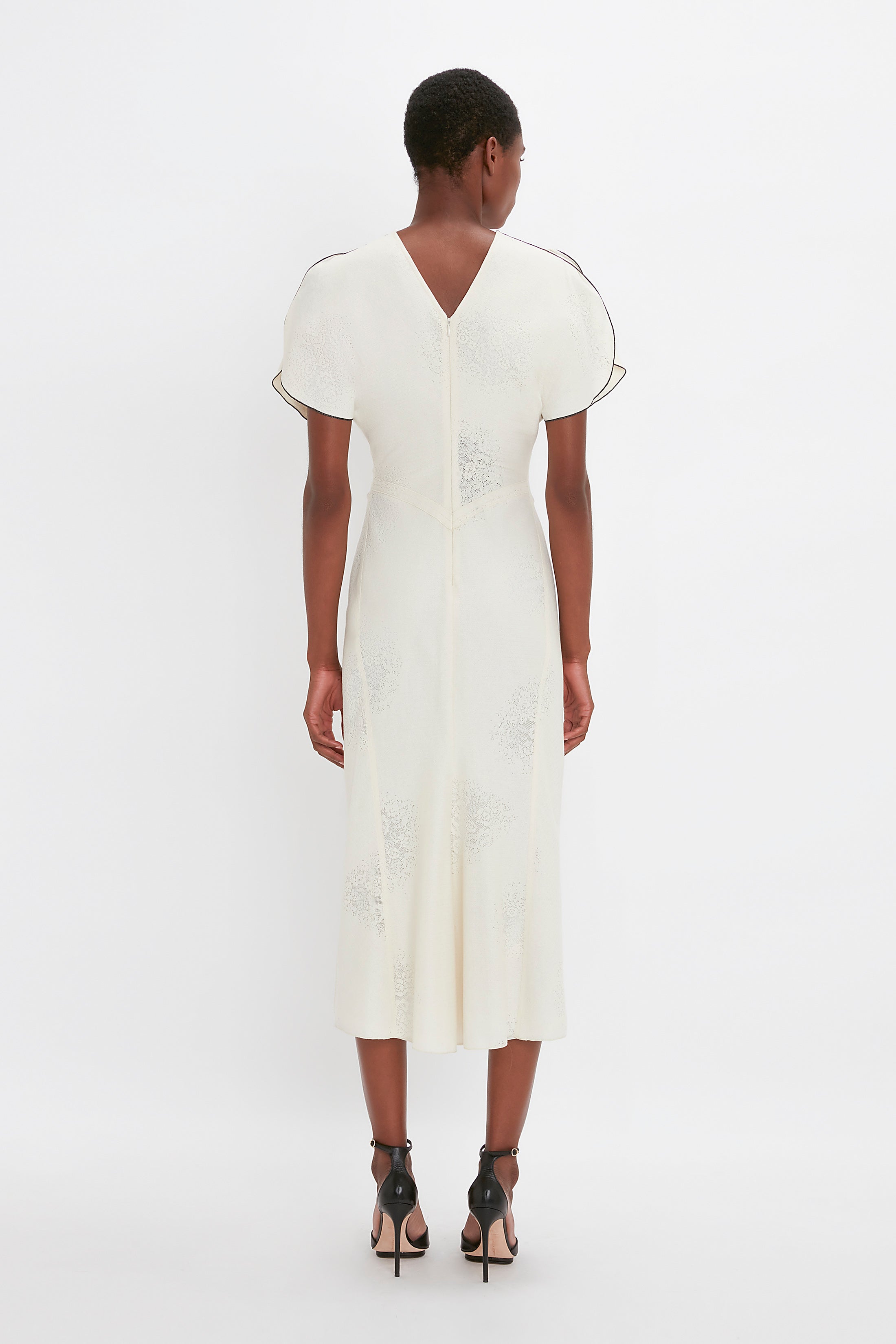 Gathered Waist Midi Dress In Cream