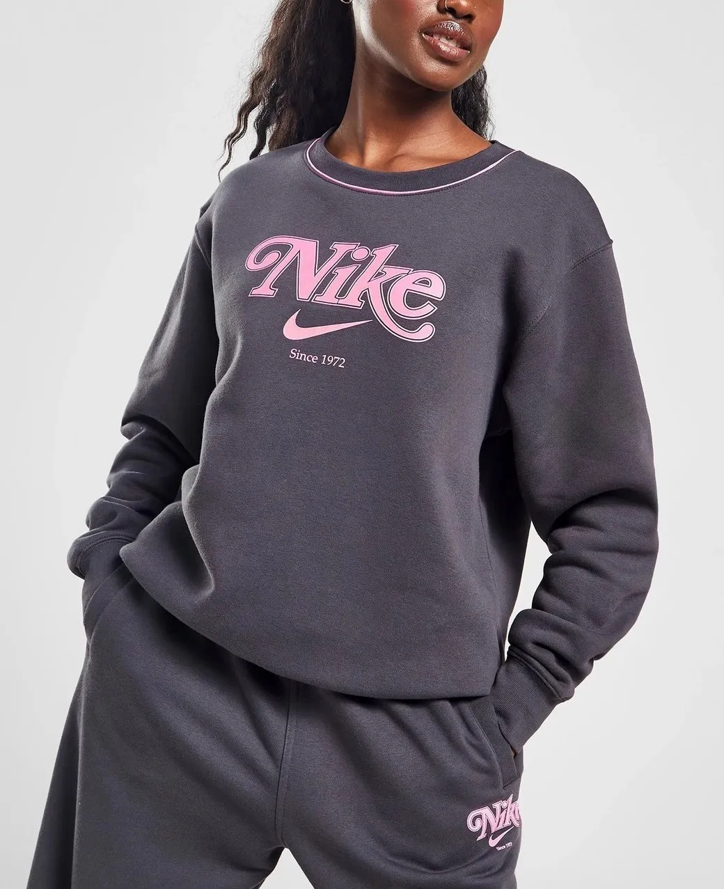 Nike  |Logo Hoodies & Sweatshirts