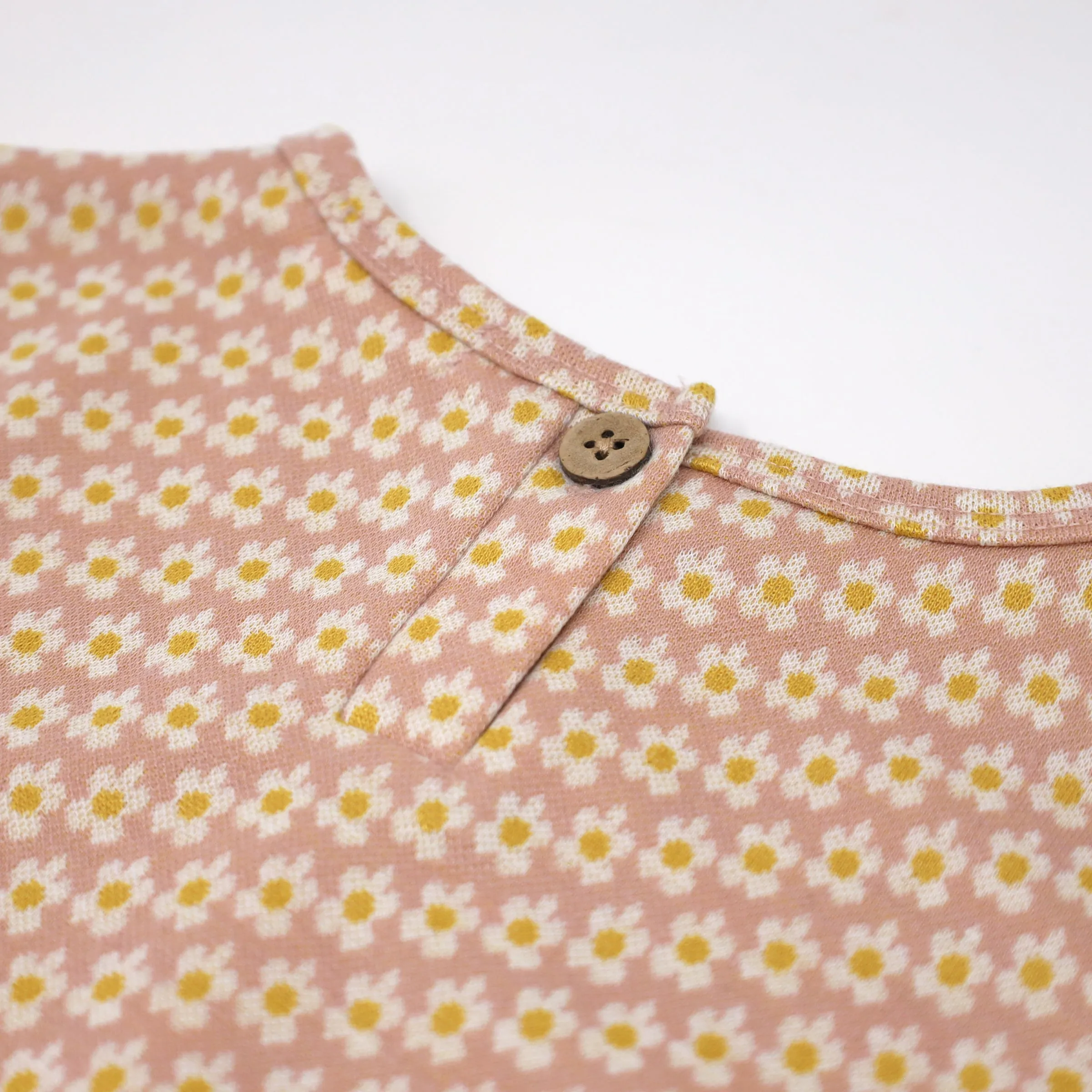 oh baby! Millie Slouch Mini Daisy Double Knit - Blush Cream