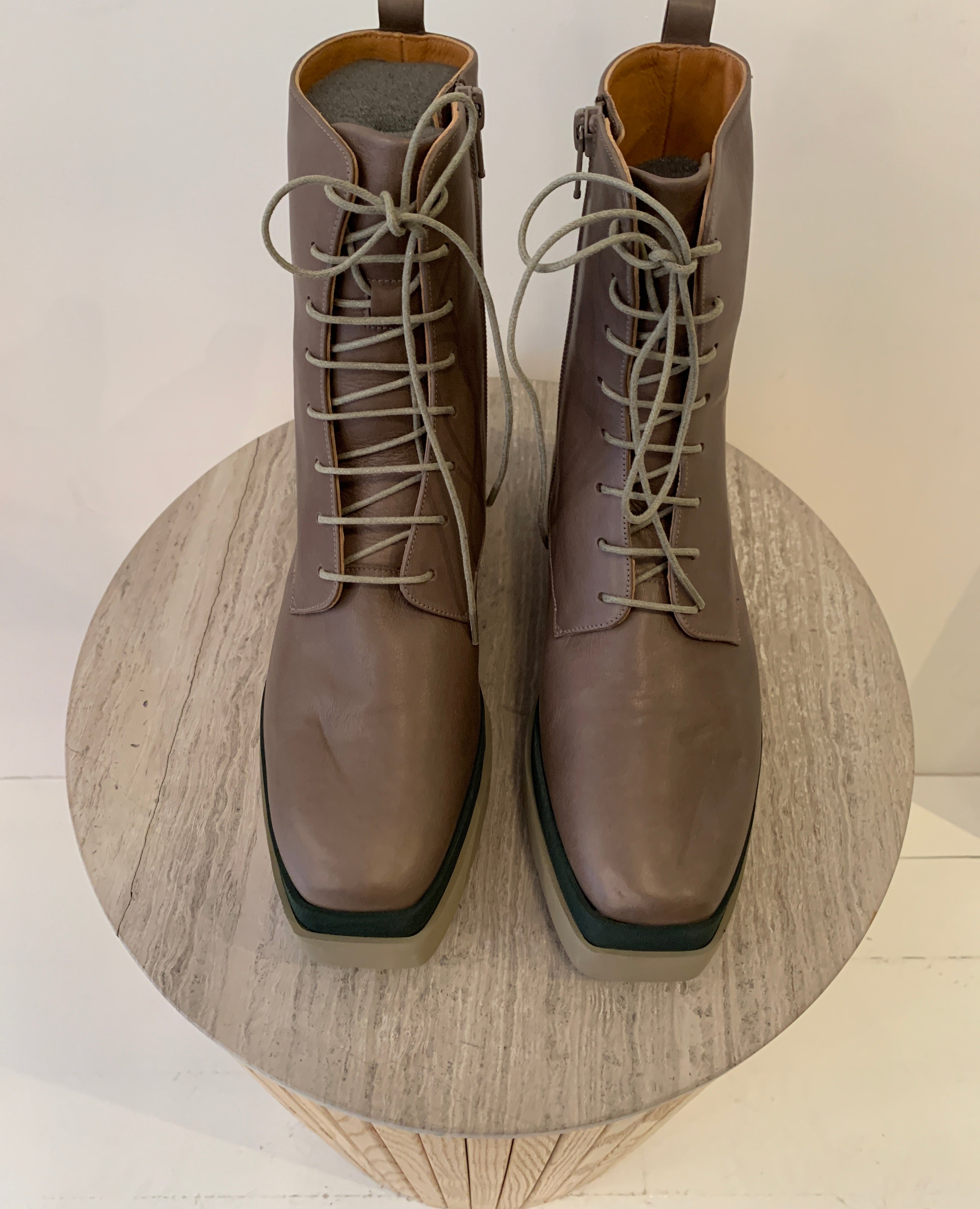 Warehouse Sale - Chancey Boots Taupe Leather